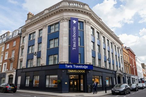 Premier Travelodge London: 5 Ways to Save Money